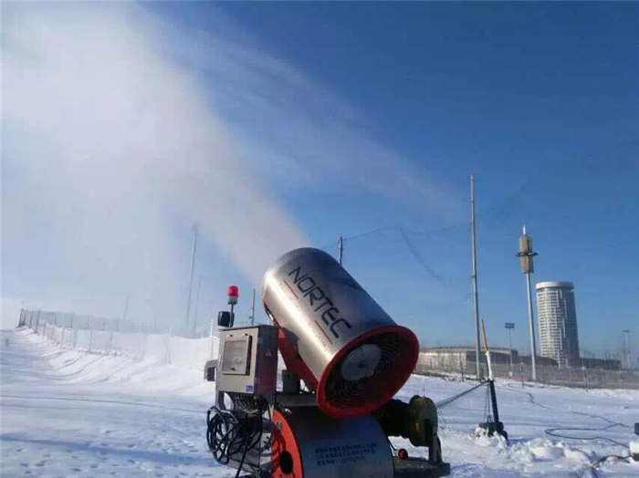造雪機(jī)運(yùn)輸手拉葫蘆來(lái)幫忙